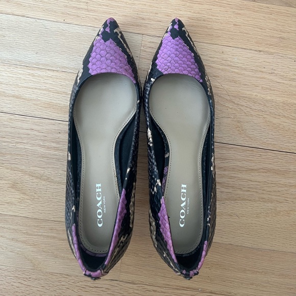Coach purple snakeskin pattern high heels - Picture 4 of 4